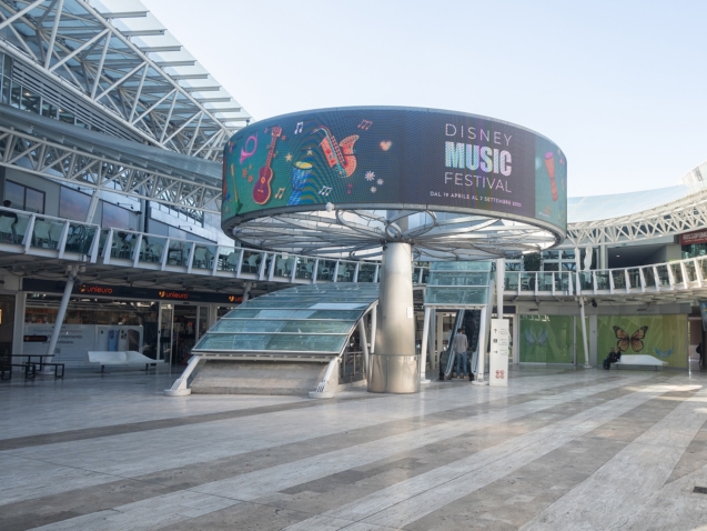 LEDwall-outdoor-antiriflesso--la-soluzione-ideale-per-il-tuo-business