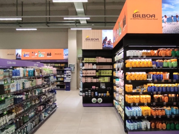 Ytec-il-primo-scaffale-digitale-con-ledwall-integrato-nella-GDO4